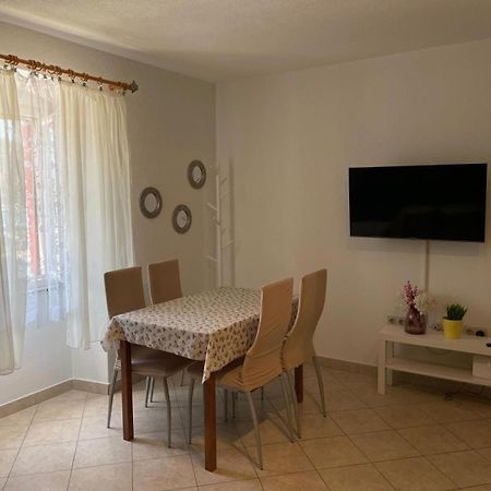 Apartment Room Parcina تروغير المظهر الخارجي الصورة